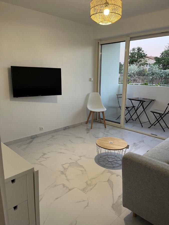 Superbe Appartement Avec Balcon Et Parking Aix-en-Provence Exterior foto